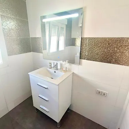 Сasa de vacaciones Adosado Ideal Para Vacaciones A 200m De La Playa Torrevieja